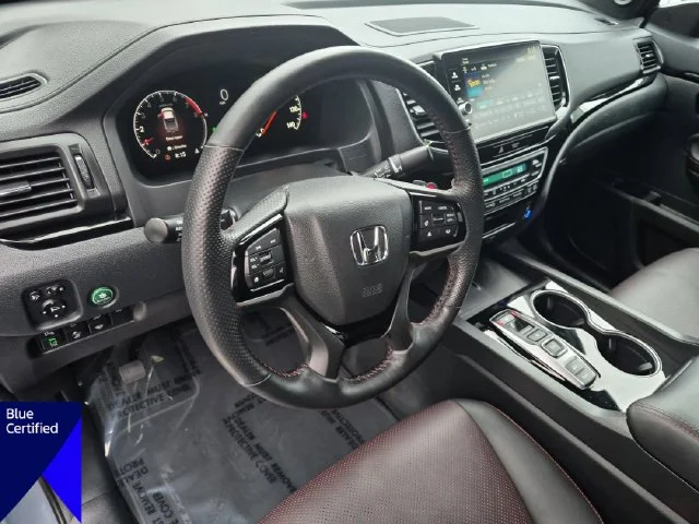 Used 2025  Honda Black Edition image 16