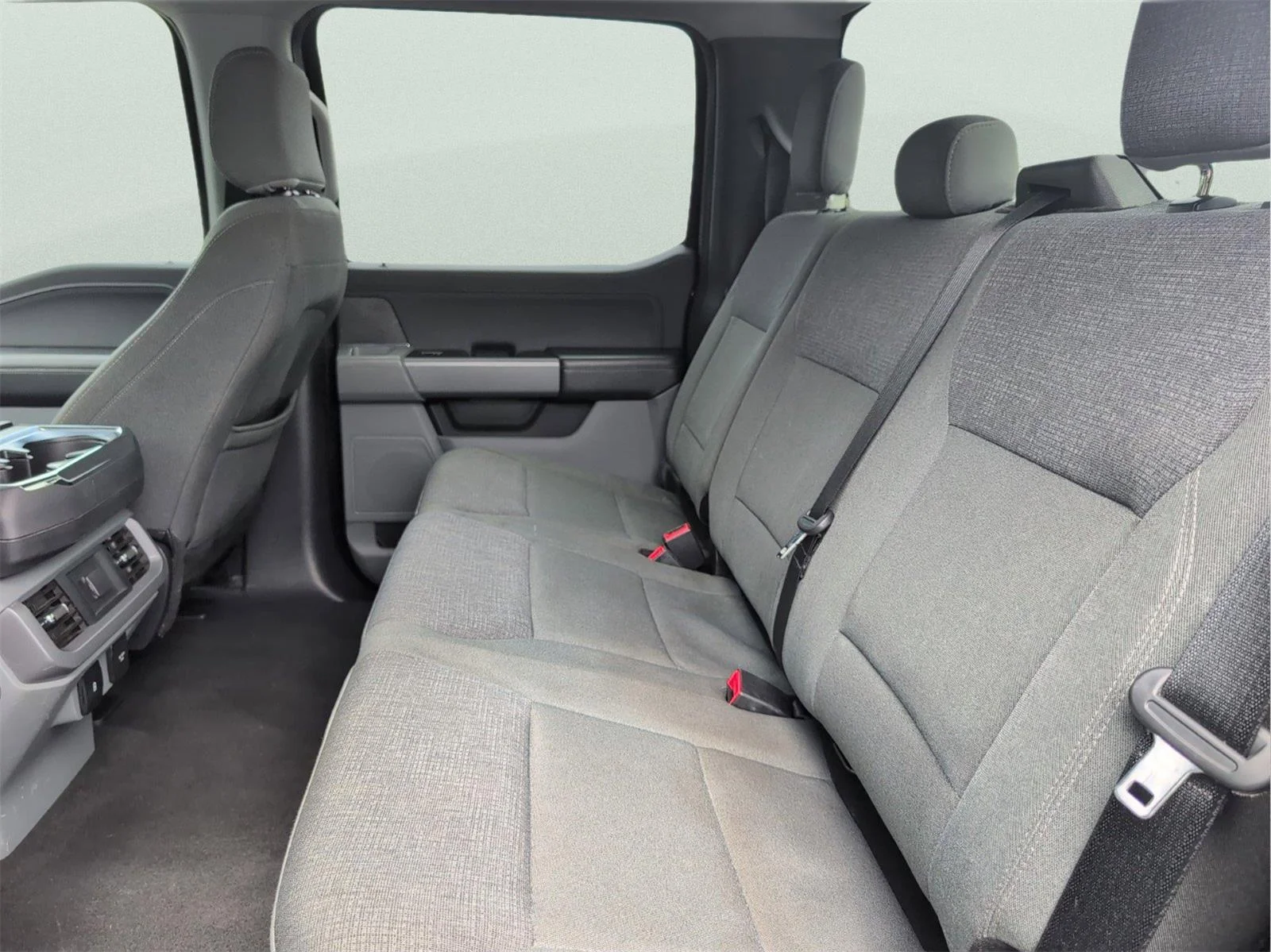 Used 2024 Agate Black Ford XLT image 32