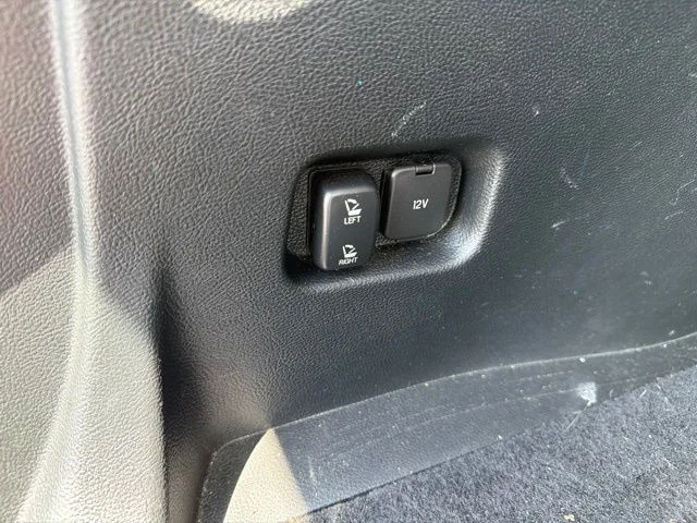 Used 2017 Red Ford Titanium image 11
