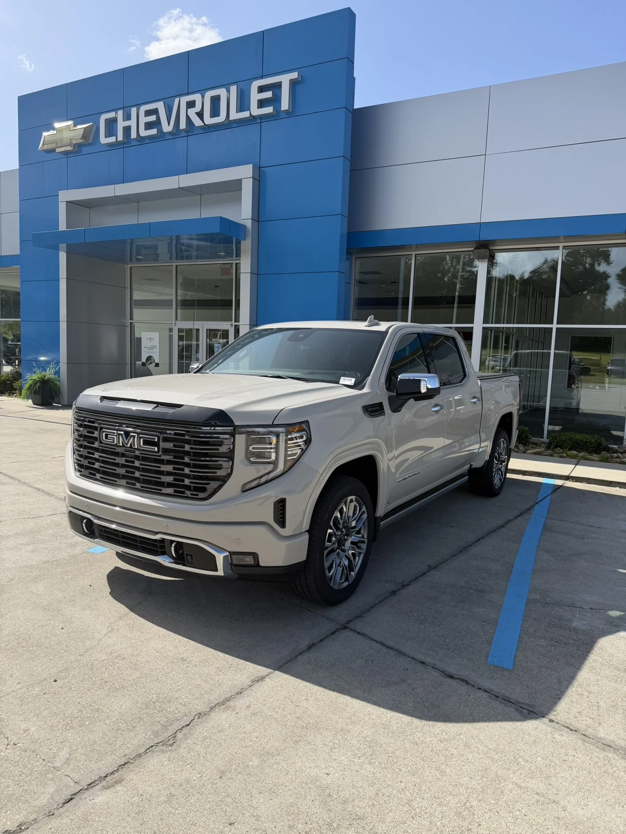 New 2026 Coastal Dune GMC Denali Ultimate image 26