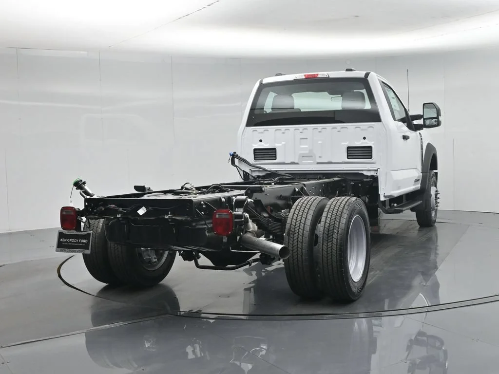 New 2026 Oxford White Ford XL image 50