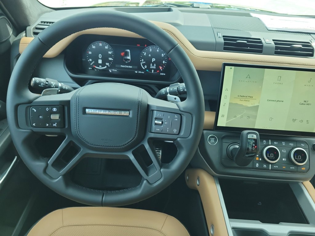 New 2026 Santorini Black Land Rover V8 image 18