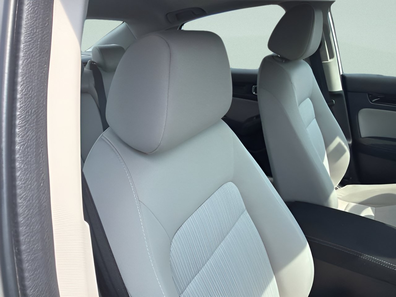 Certified Used 2024 Platinum White Pearl Honda EX image 6