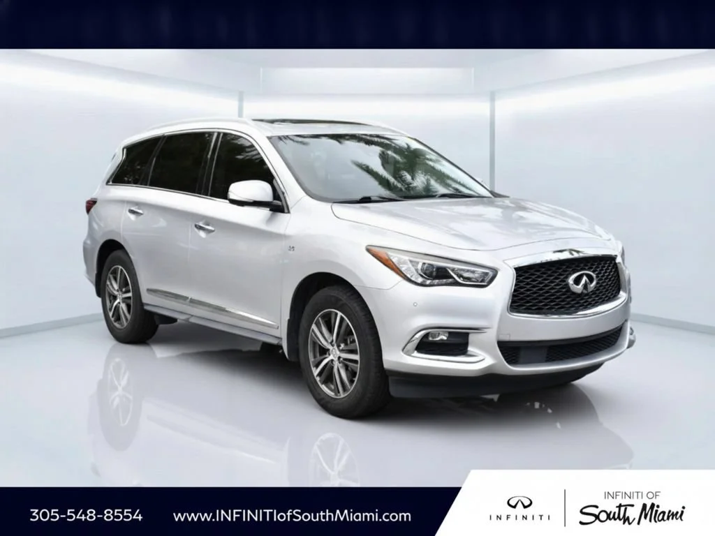 Used 2019 Liquid Platinum INFINITI LUXE image 3
