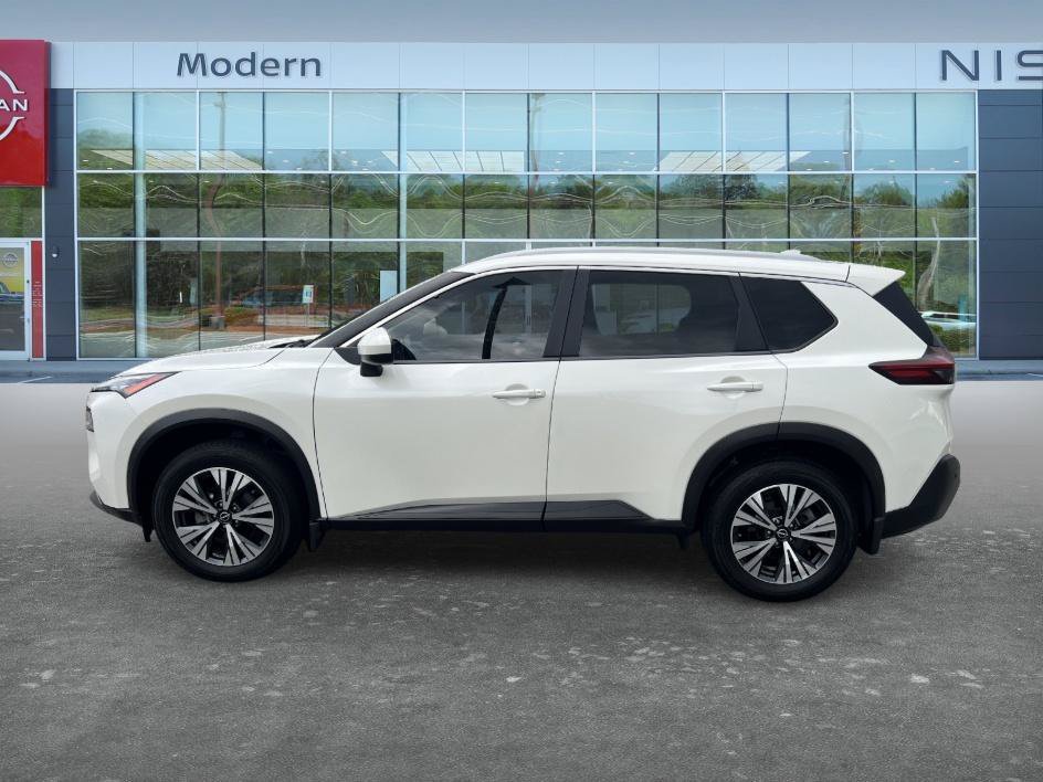 Used 2023 Pearl White Tricoat Nissan SV image 8