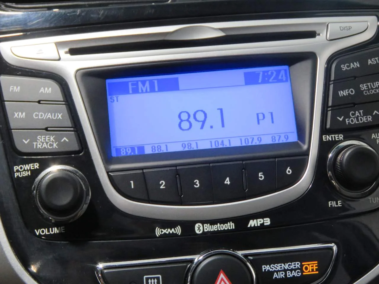 2013 Hyundai Accent GLS - Photo 18