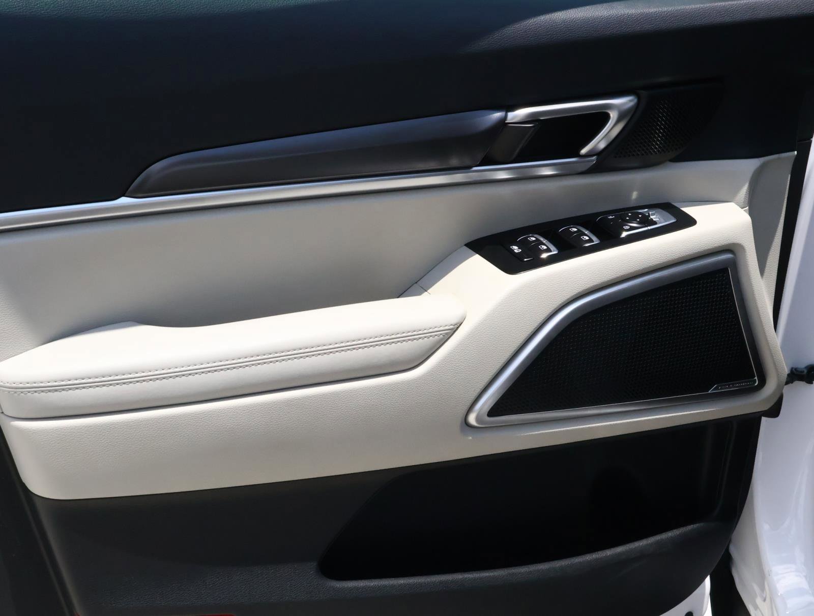 2025 Kia Telluride S - Photo 14