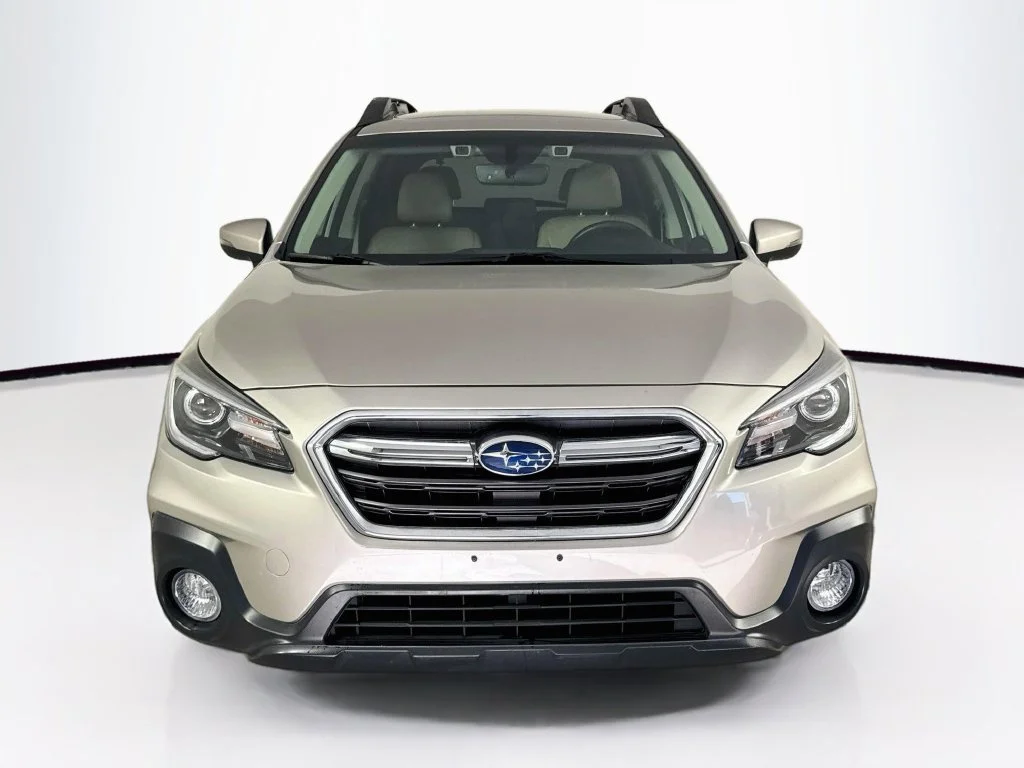 Used 2019 Tungsten Metallic Subaru 2.5i image 2