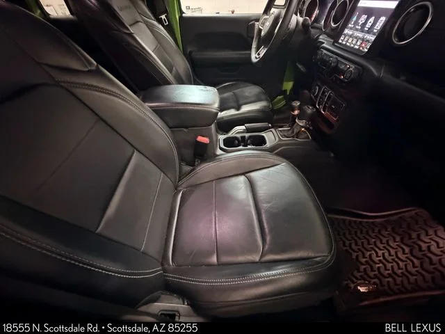 Used 2018 Green Jeep Unlimited Sahara image 12