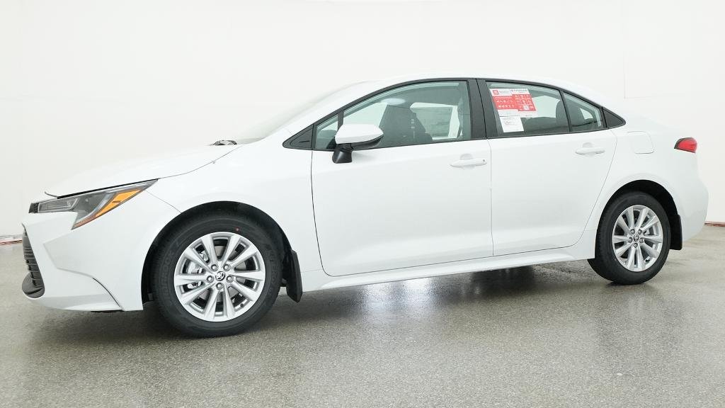 New 2026 Wind Chill Pearl Toyota LE image 38