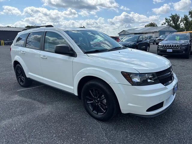 Used 2020 Vice White Dodge SE image 9