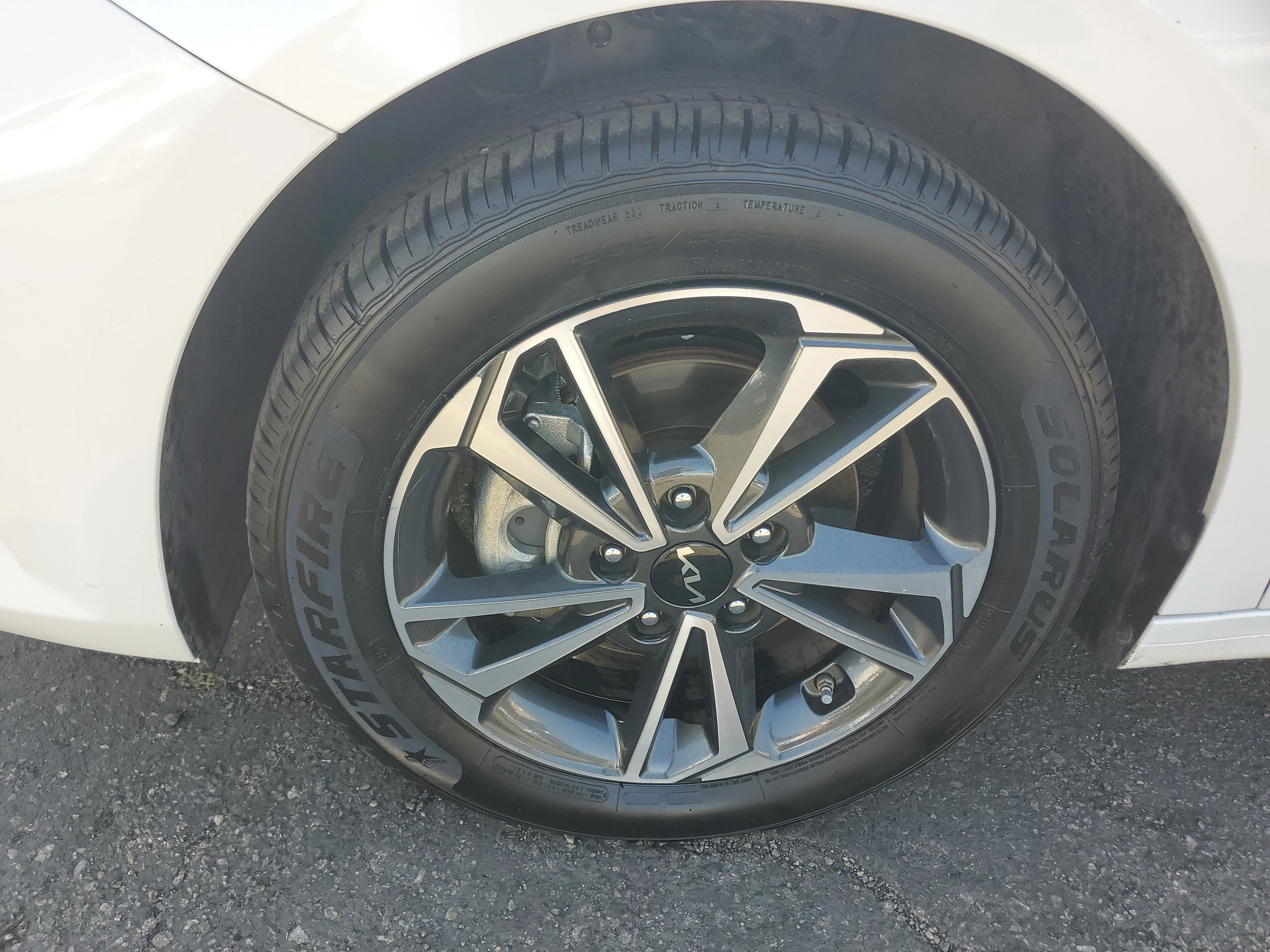 Certified Used 2024 White Kia LXS image 11