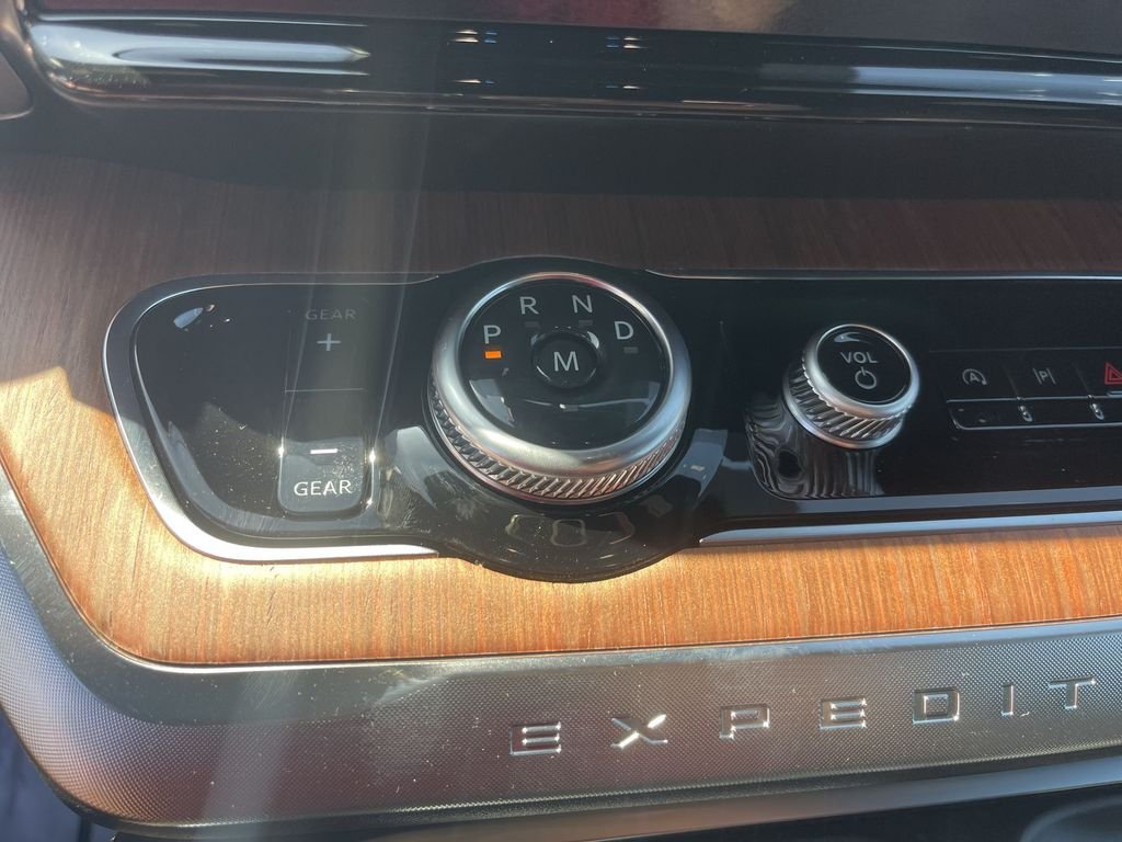 New 2026 Space Silver Metallic Ford King Ranch® image 26