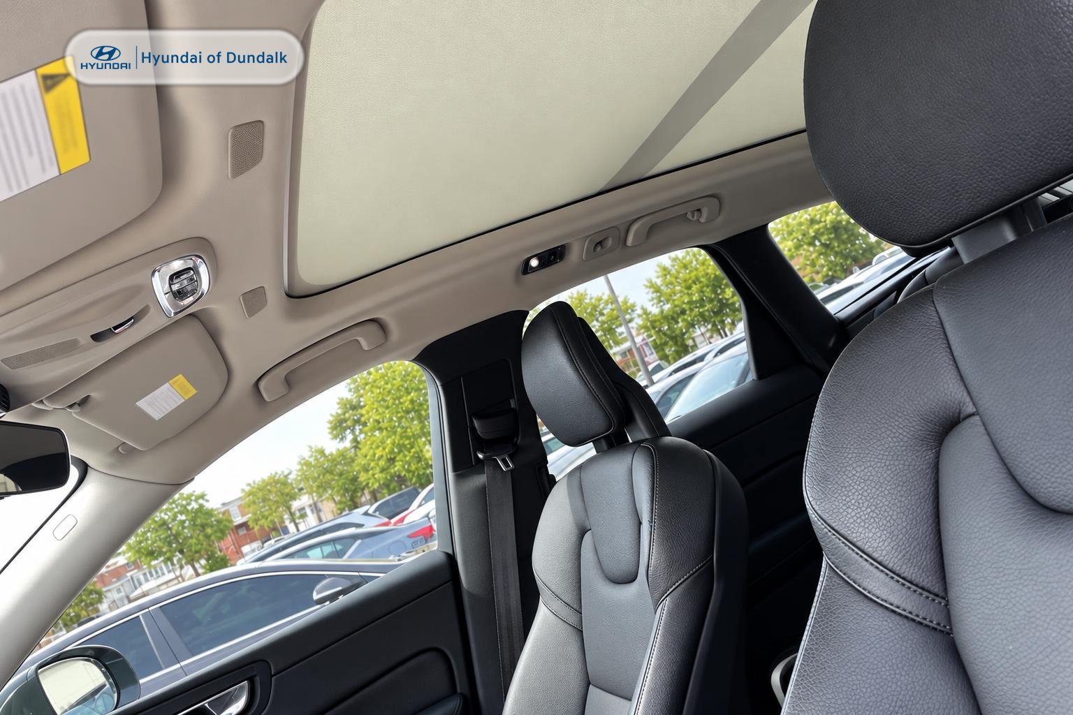 Used 2018 Green Volvo T6 Inscription image 9
