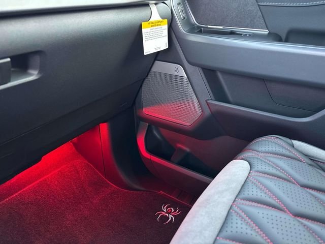 New 2025 Space White Metallic Ford XLT image 19