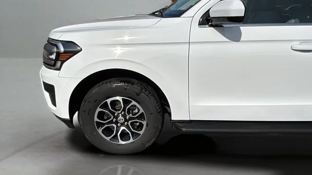 Used 2024 White Ford XLT image 31