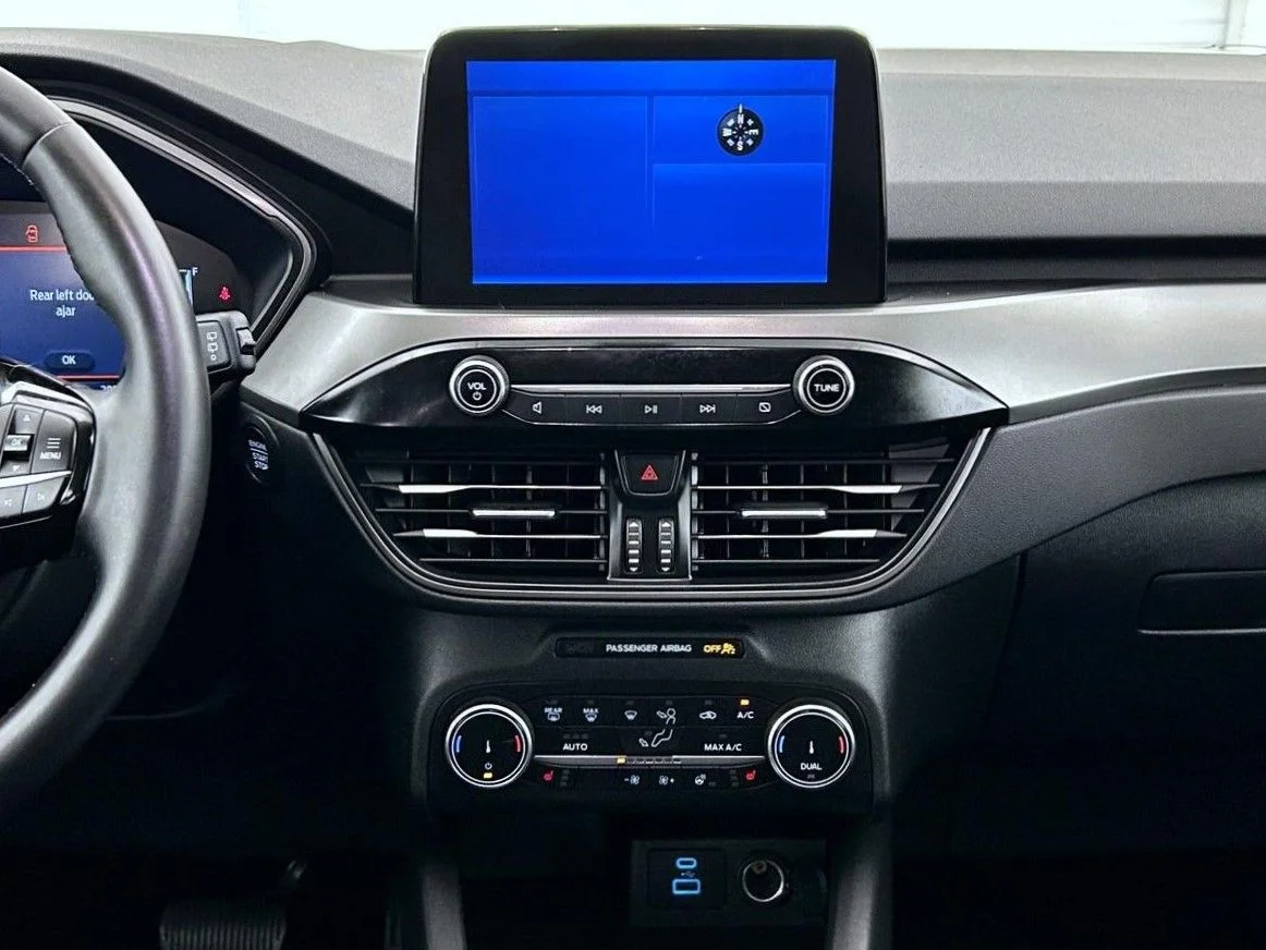 Used 2023 Gray Ford Active image 12