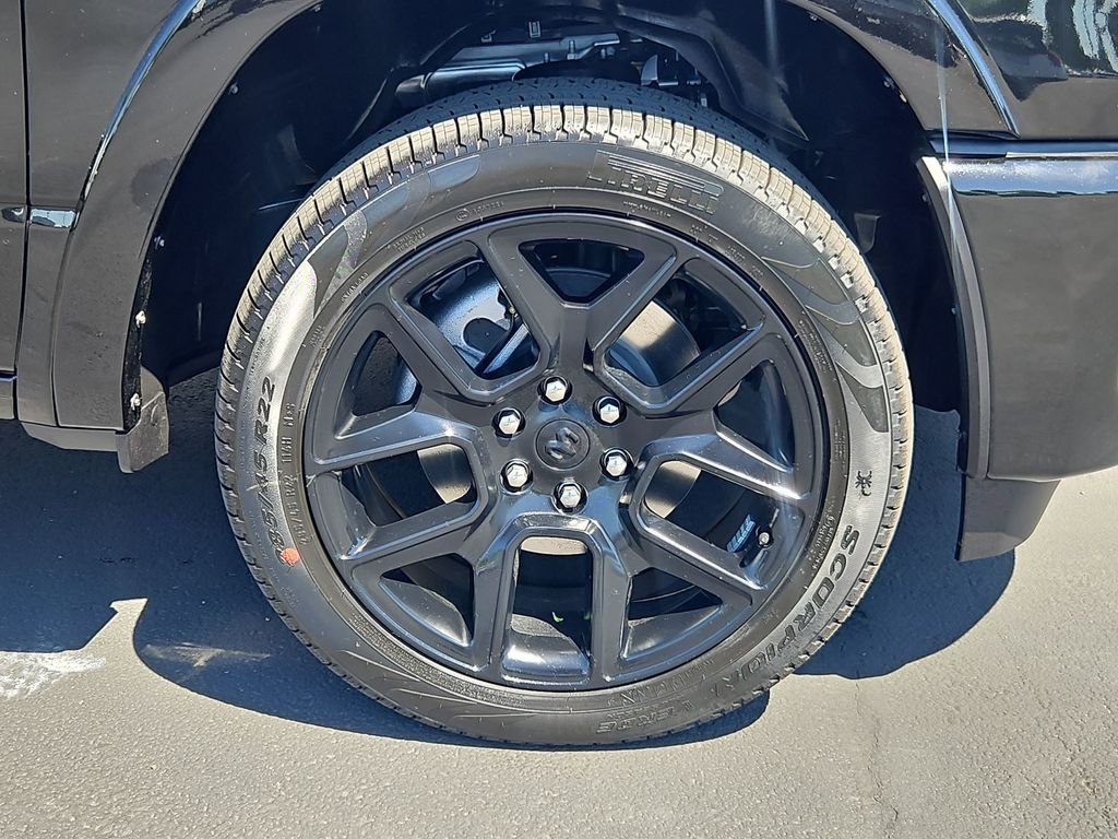 New 2026 Diamond Black Crystal Pearl-Coat Exterior Paint RAM Laramie image 30