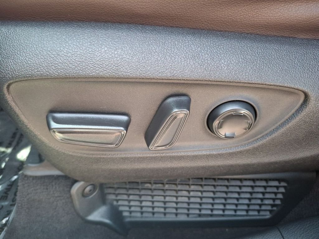 Used 2022 Beige Toyota Platinum image 14