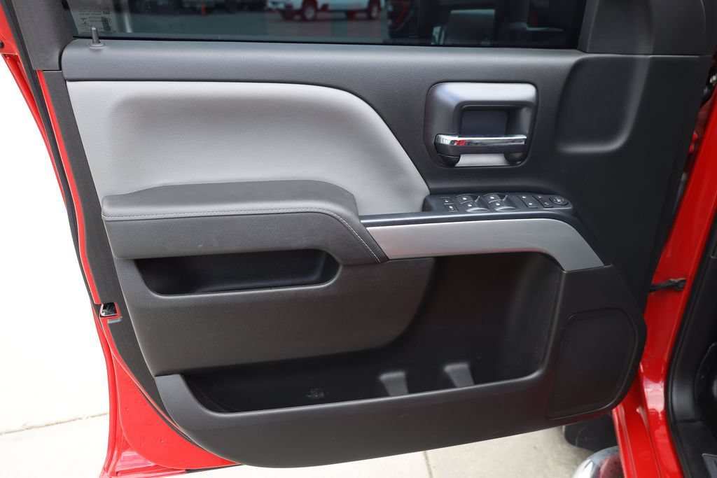 Used 2018 Red Hot Chevrolet LT image 10