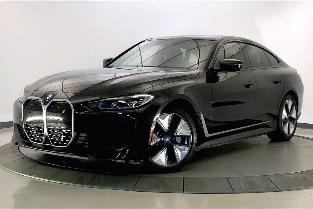 Used 2023 Black Sapphire Metallic BMW  image 10