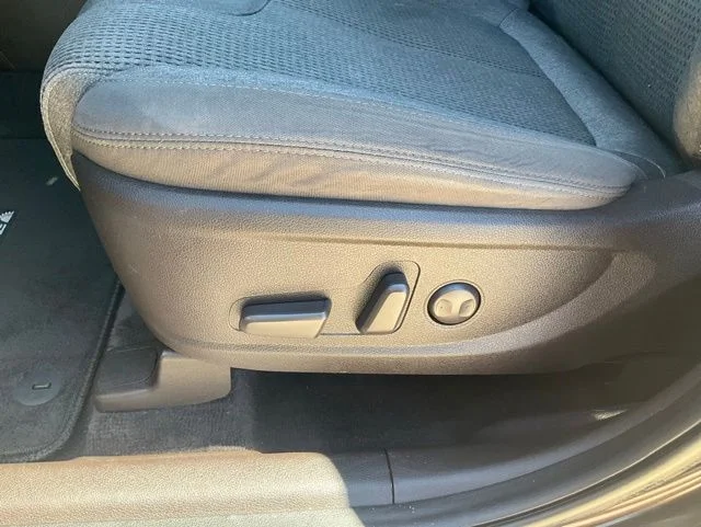 Used 2019 Black Hyundai SEL image 6