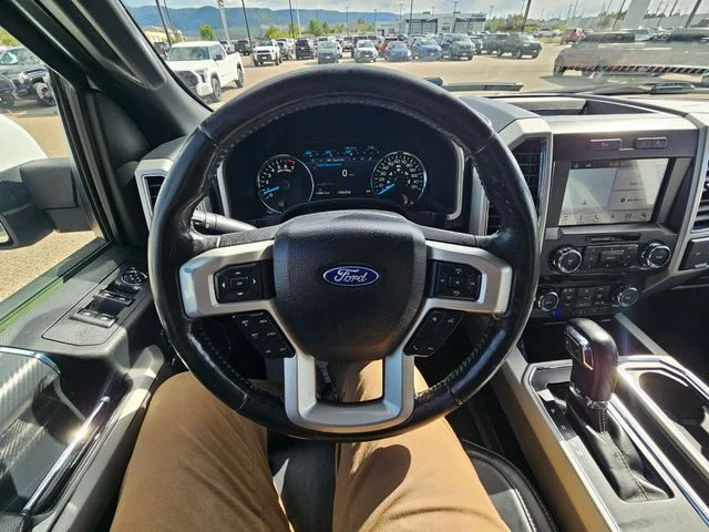 Used 2019  Ford Lariat image 11