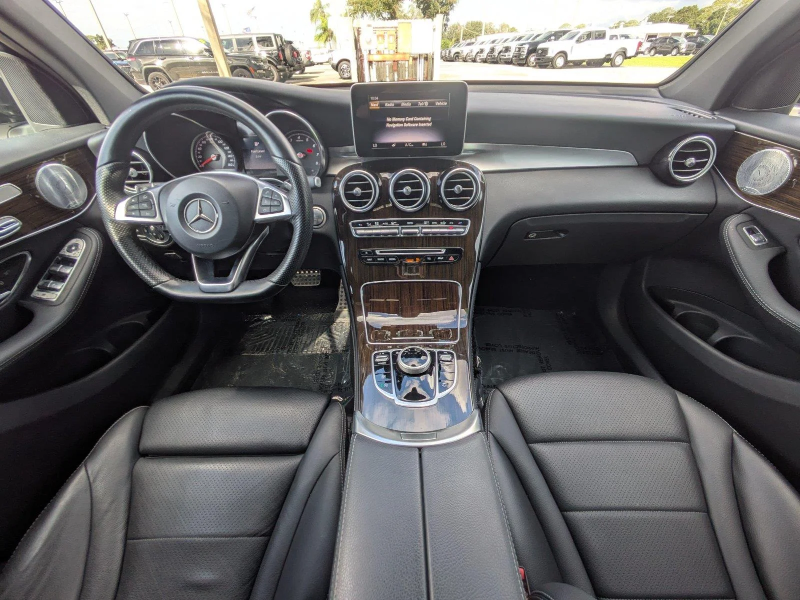 Used 2018 White Mercedes-Benz GLC 300 image 16