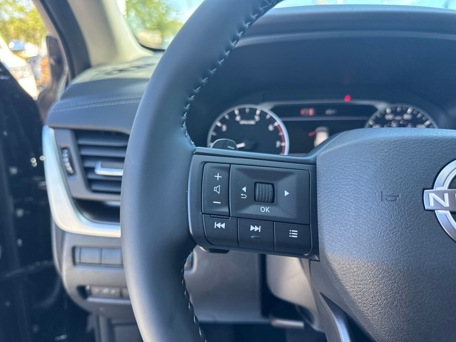 New 2026 Nissan Rogue SV 4D Sport Utility