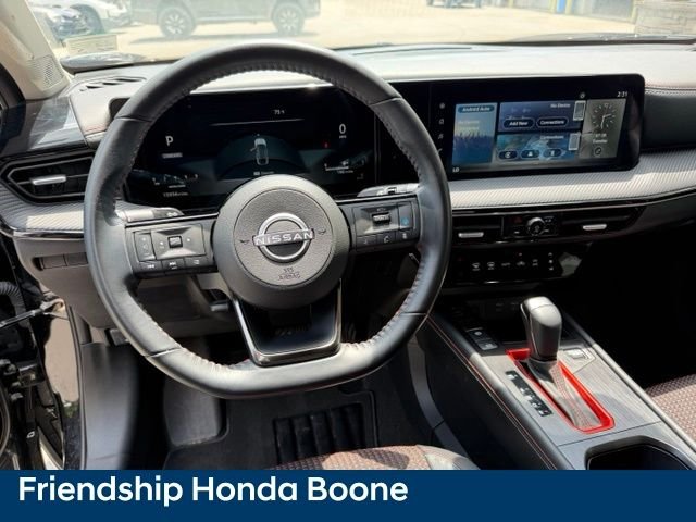 Used 2025 Black Nissan SR image 18
