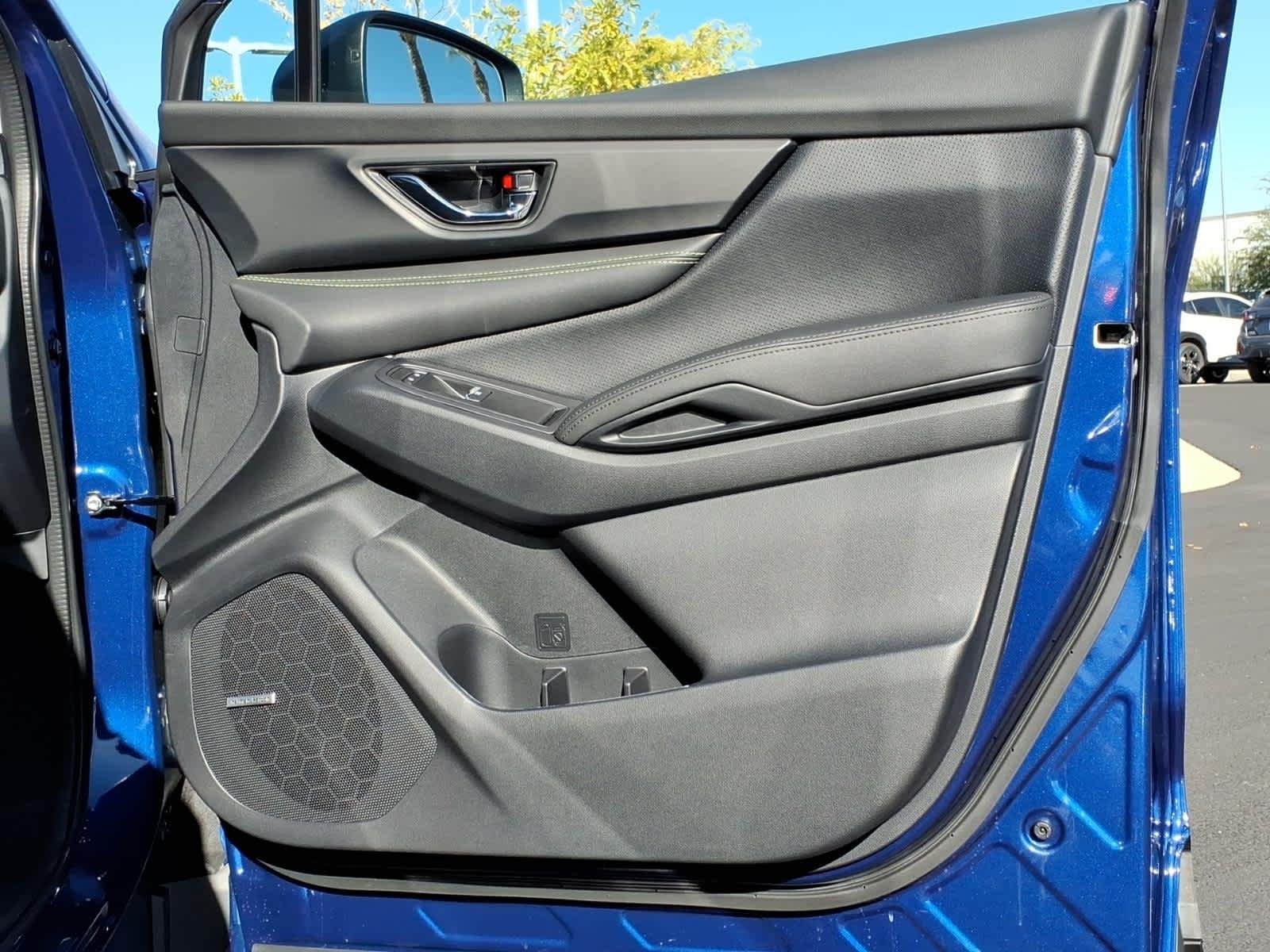 New 2026 SAPPHIRE BLUE PEARL Subaru Onyx Edition Touring 7-Passenger image 18