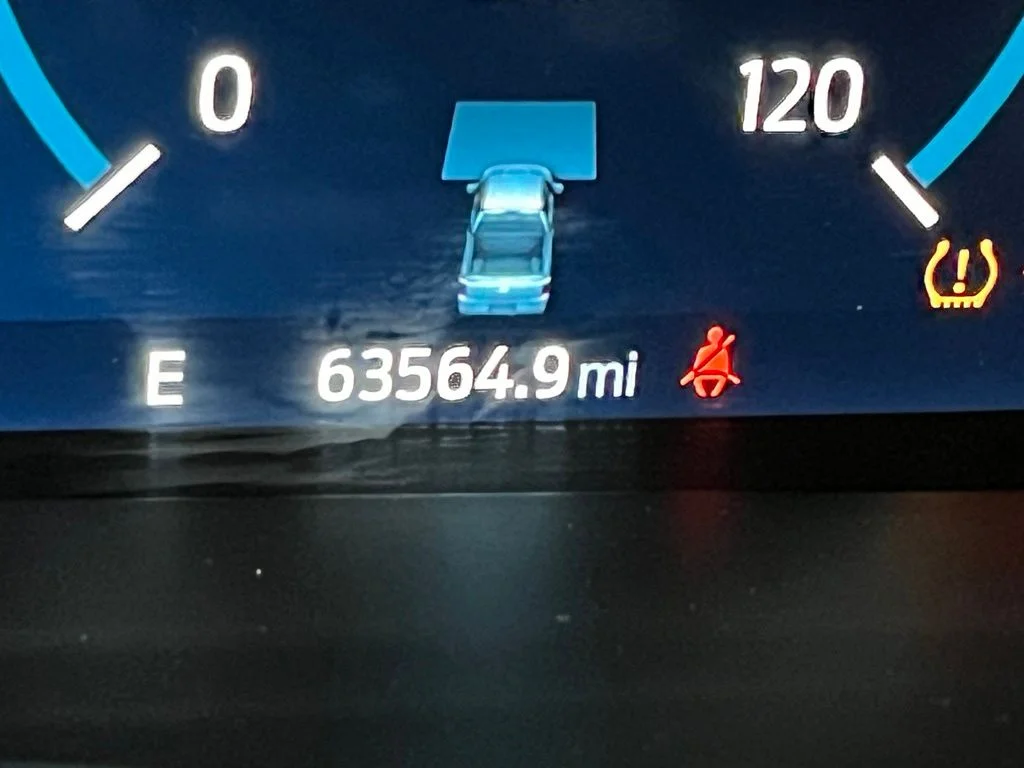 Used 2023 Red Ford Lariat image 28