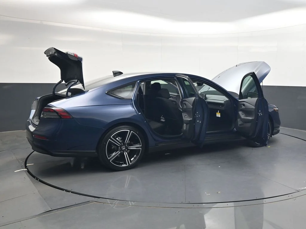 New 2026 Canyon River Blue Metallic Honda SE image 35
