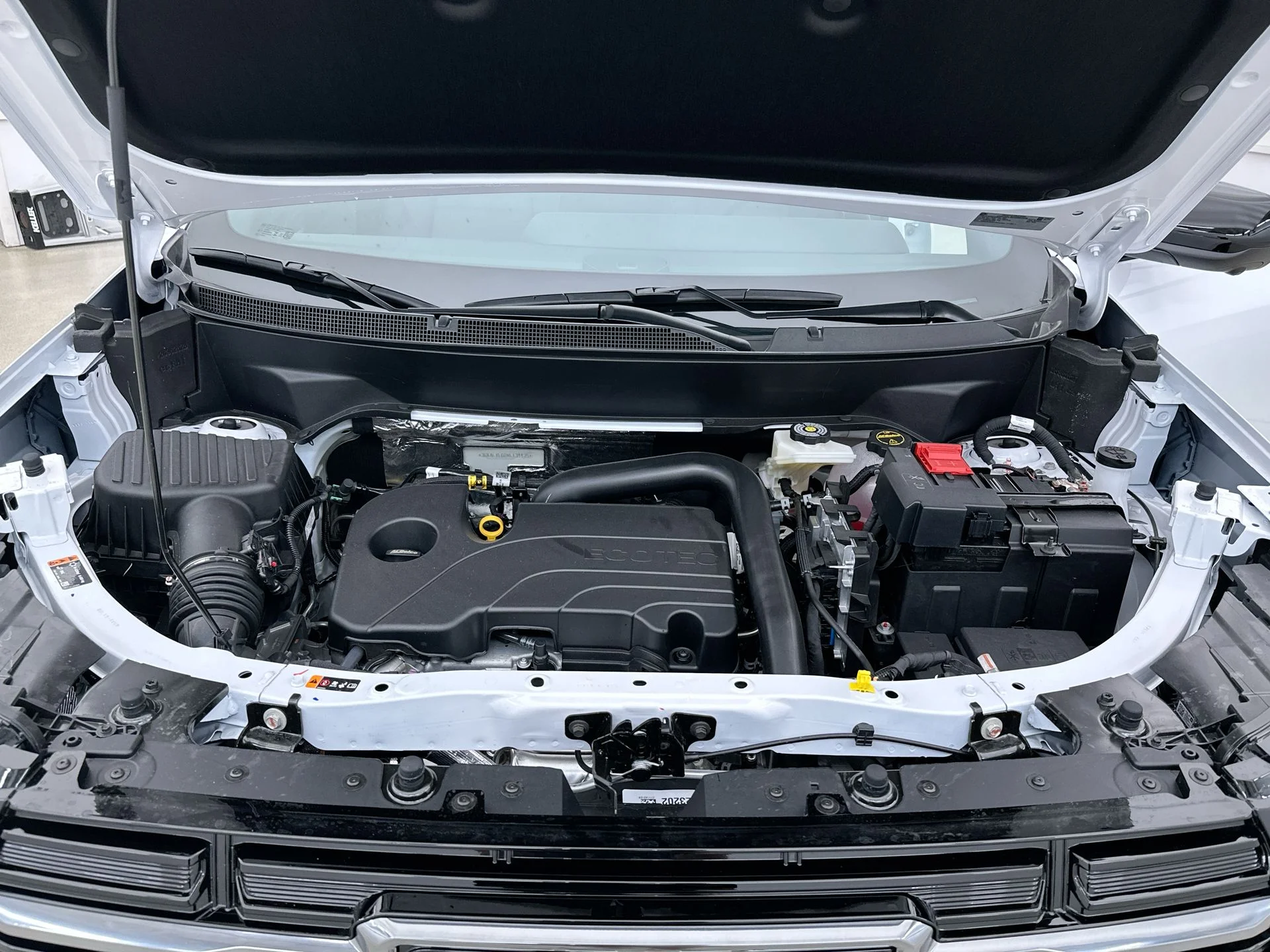 2027 GMC Terrain AT4 - Photo 60