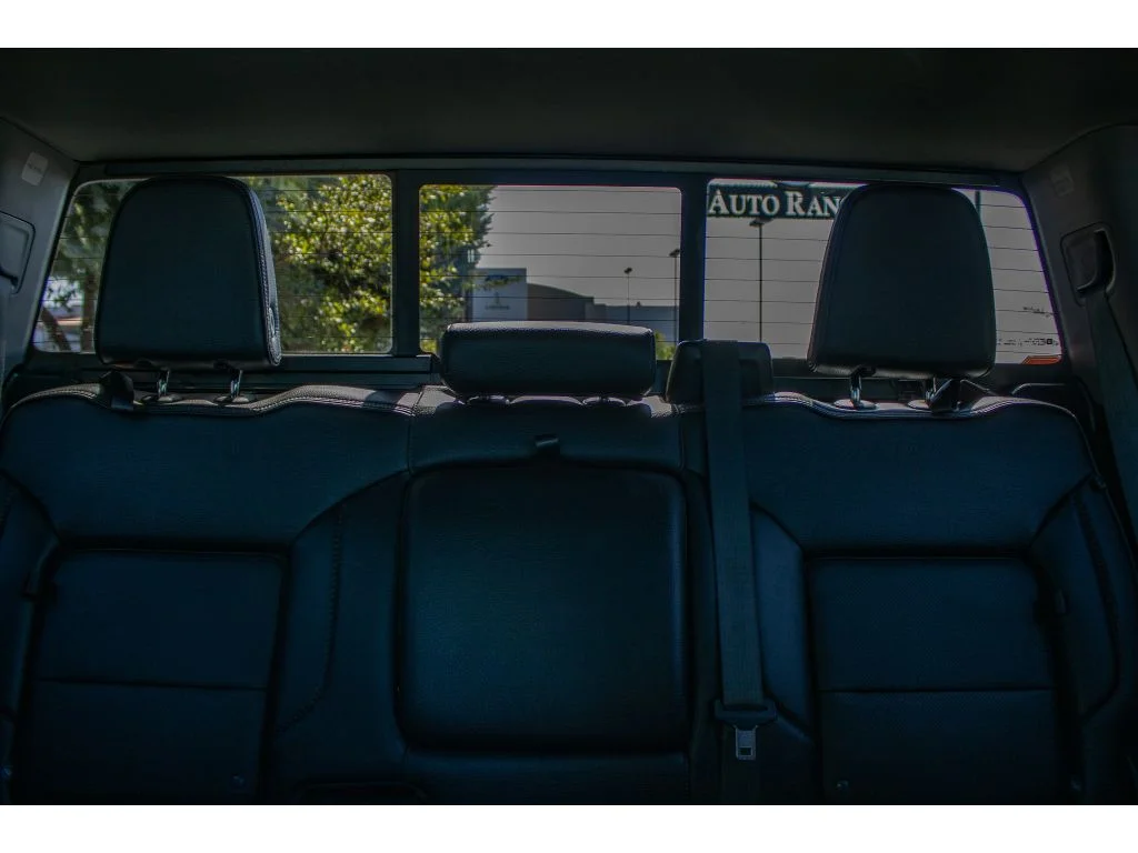 Used 2024 Onyx Black GMC Denali image 54