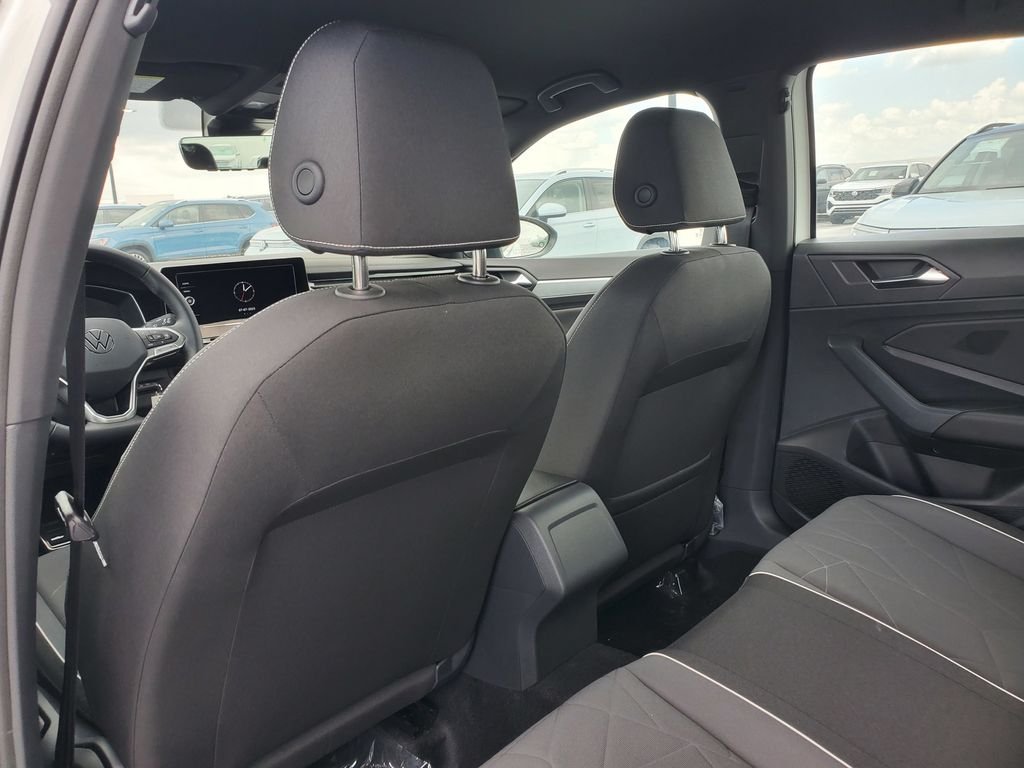 New 2026 White Volkswagen 1.5T Sport image 7