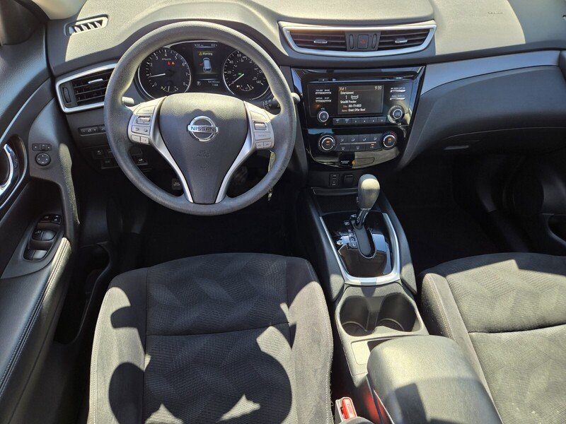 Used 2016 White Nissan S image 13