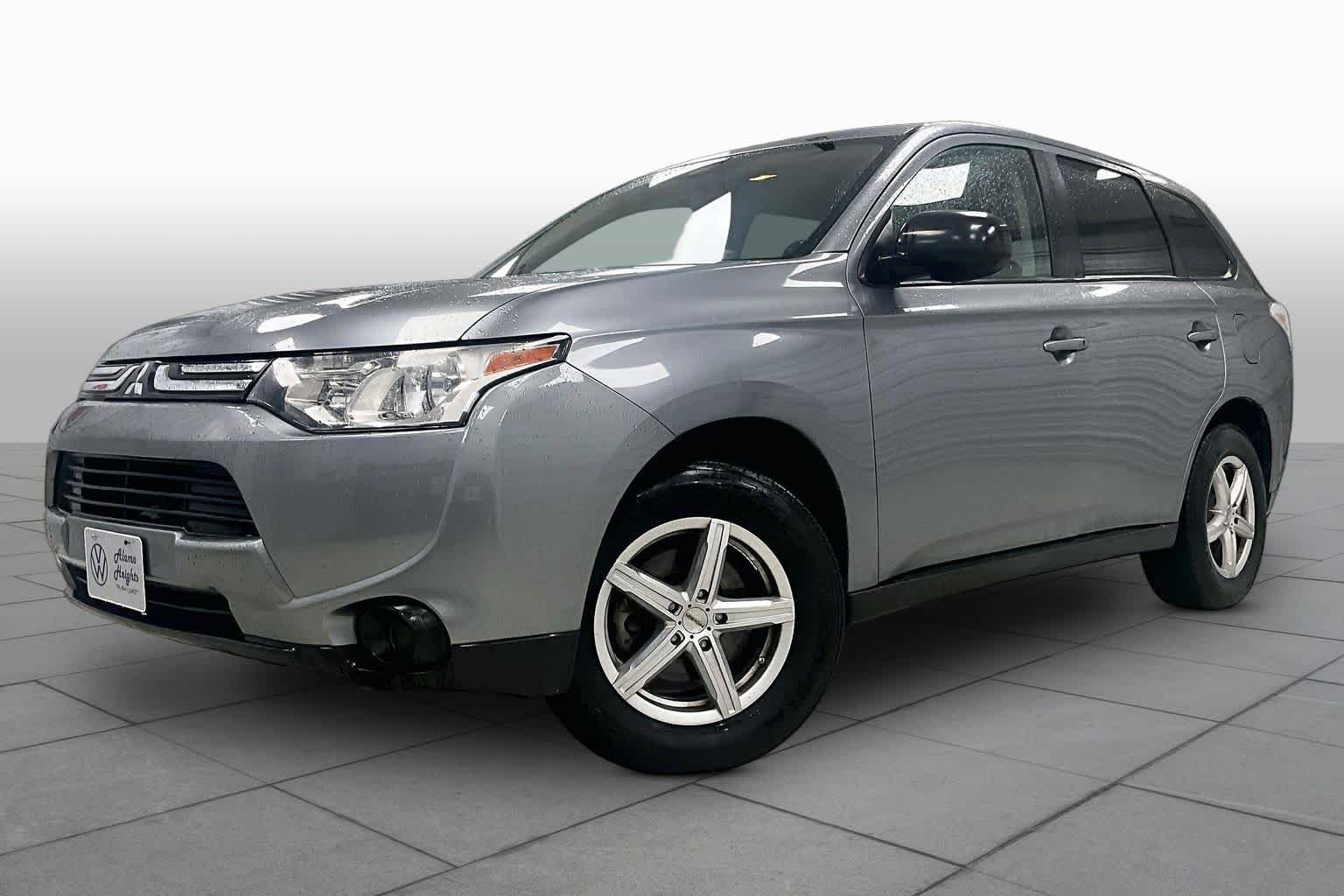 2014 Mitsubishi Outlander ES