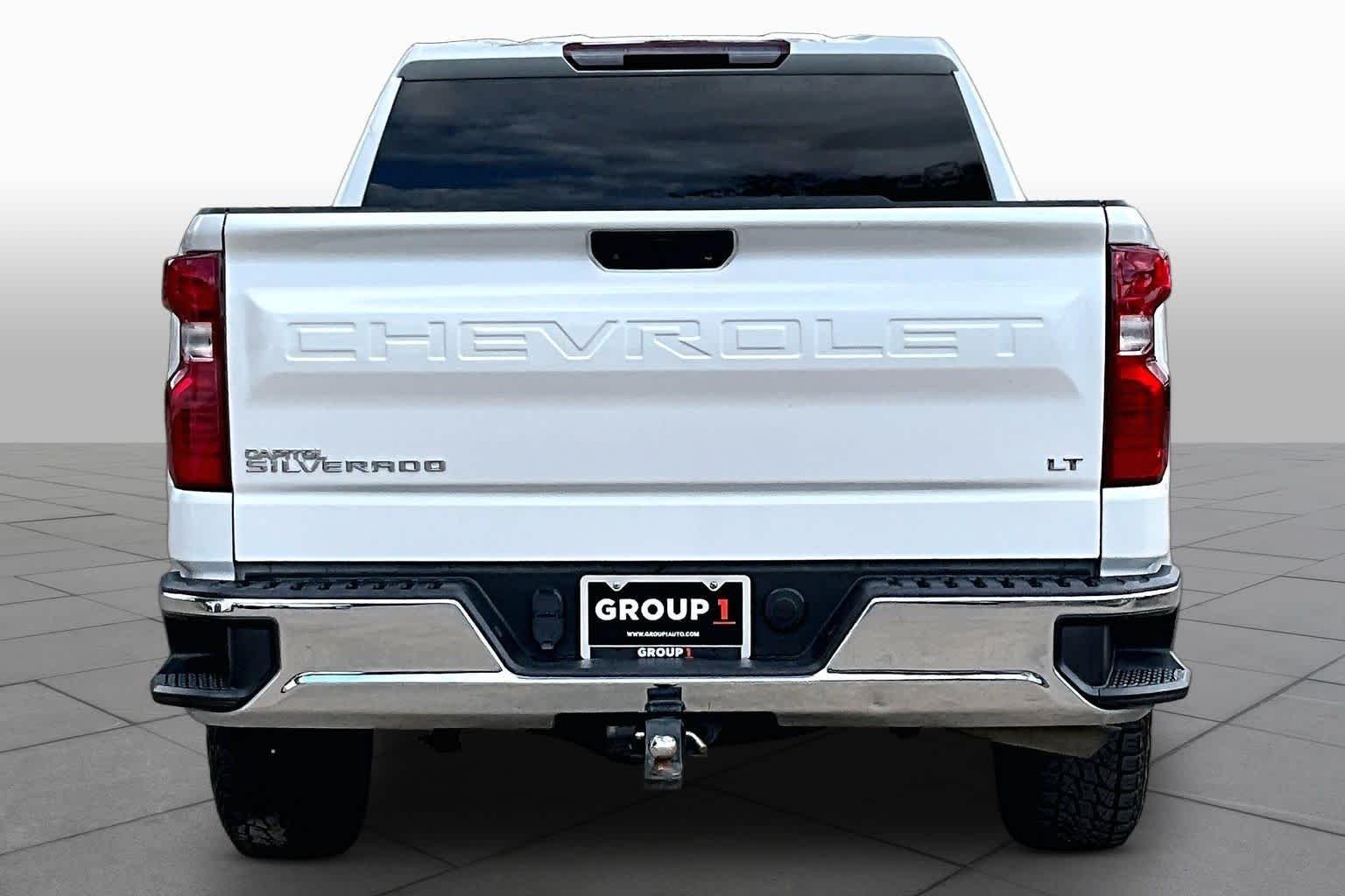 Used 2021 Iridescent Pearl Tricoat Chevrolet LT image 5