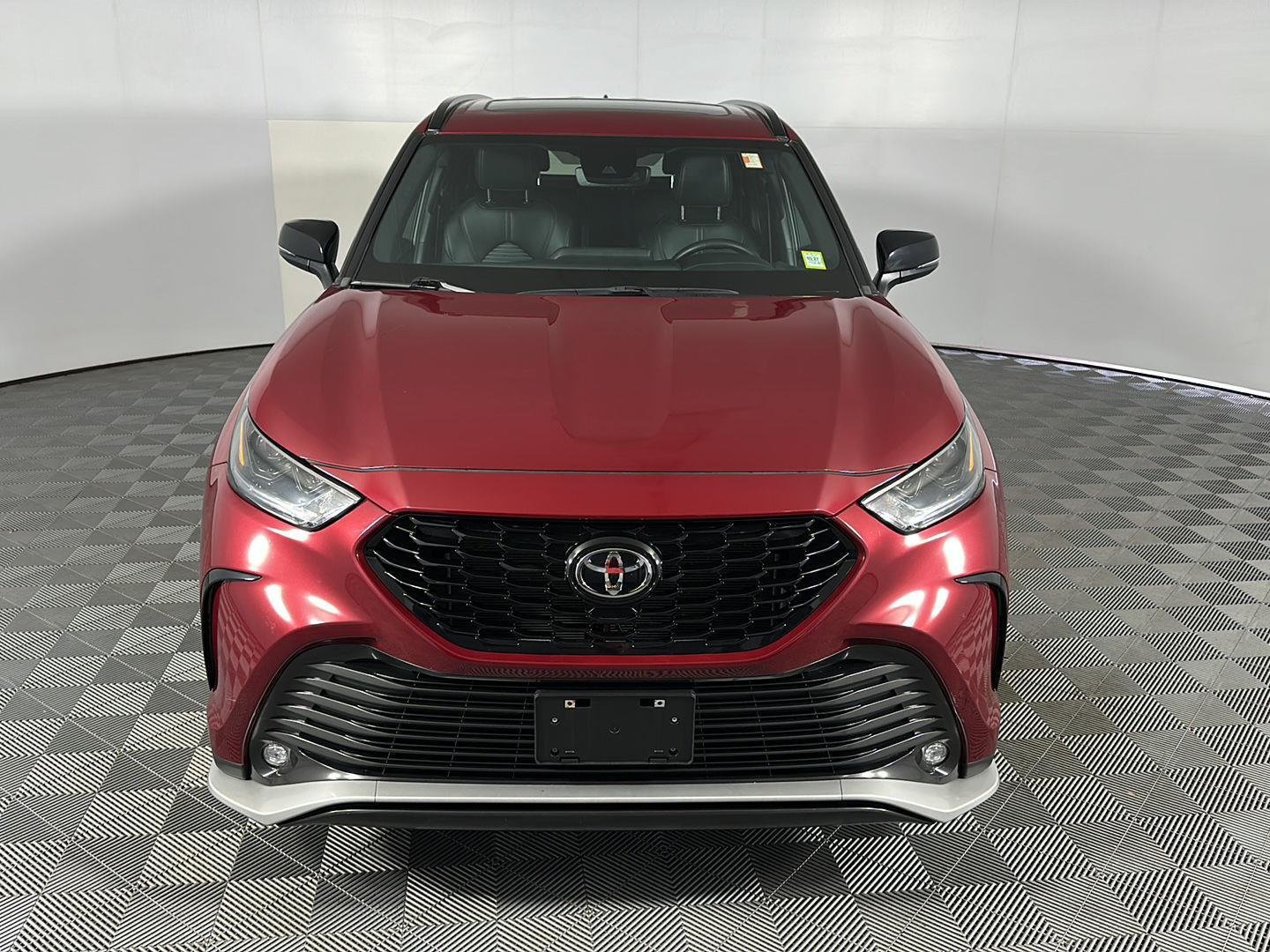 Used 2024 Ruby Flare Pearl Toyota XSE image 3