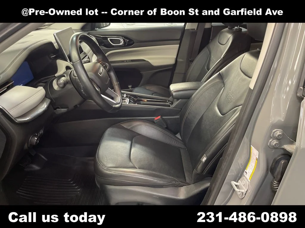 Used 2022 Gray Jeep Limited image 14