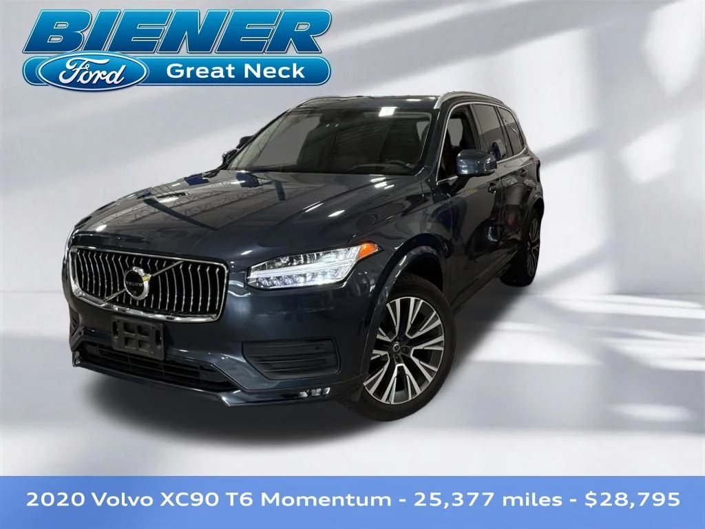 Used 2020 Blue Volvo T6 Momentum image 1