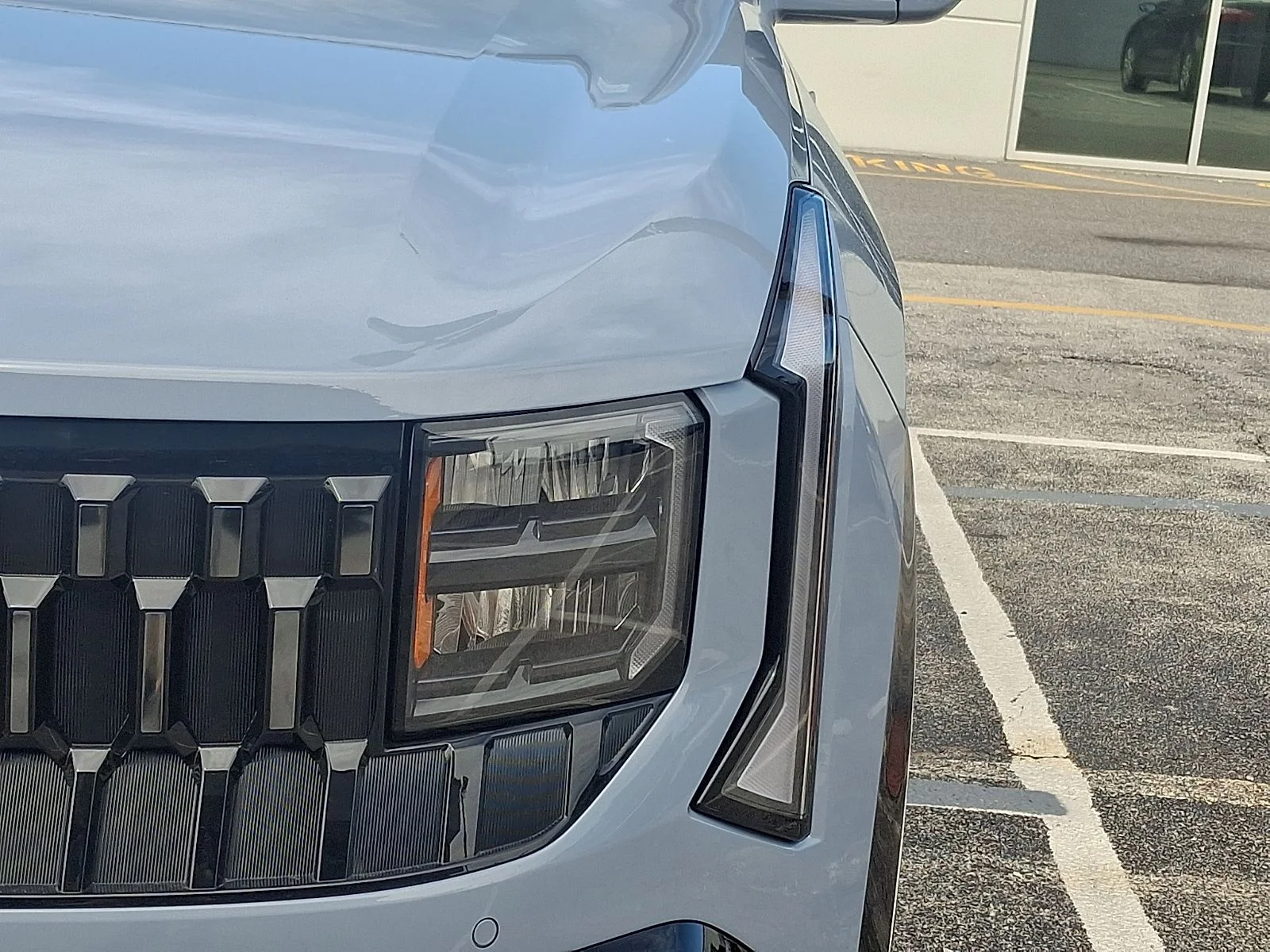 New 2027 Gray Kia X-Line S image 8