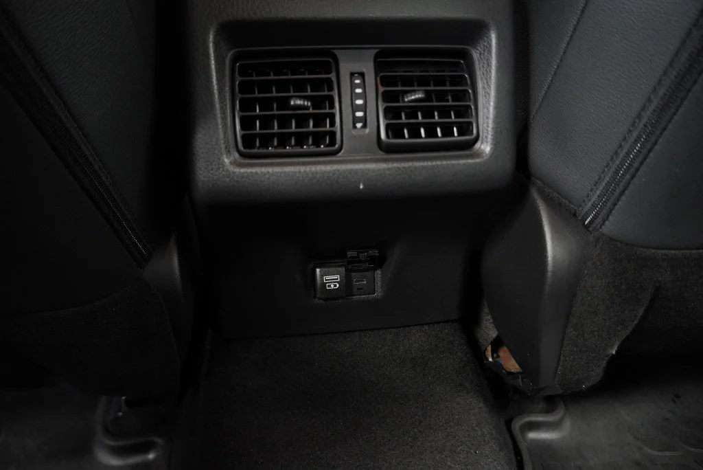 Used 2025 White Toyota SE image 17