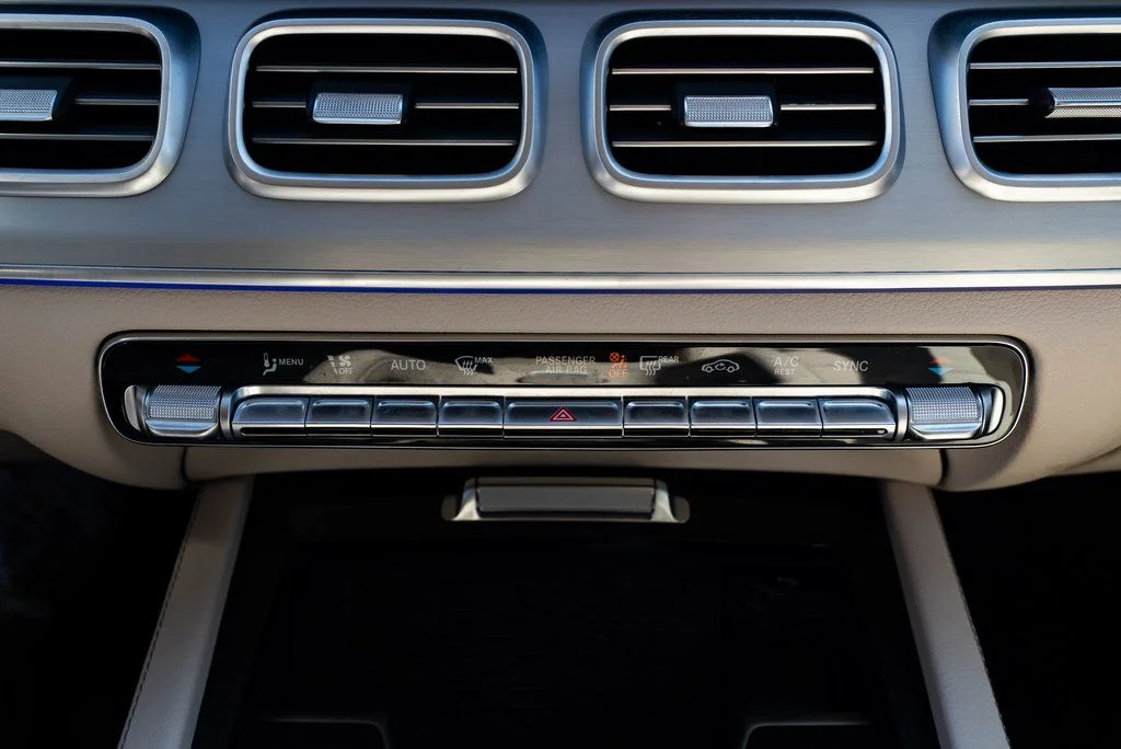 Used 2024 Blue Mercedes-Benz GLE 350 image 16