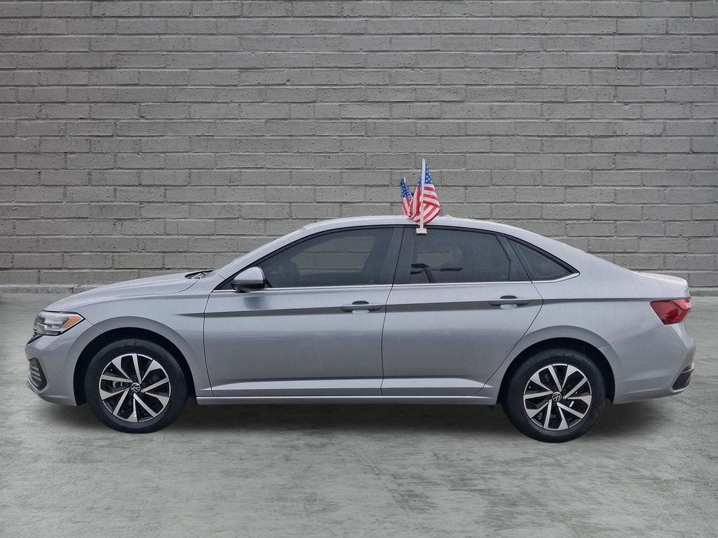 Used 2024 Silver Volkswagen 1.5T S image 4