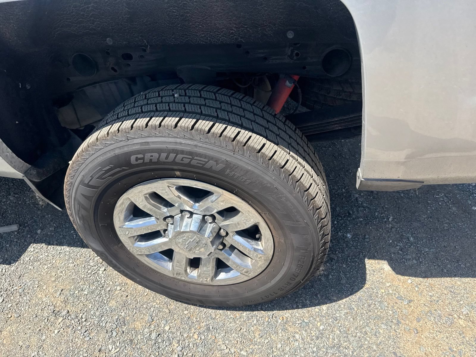 Used 2019 SILVER ICE METALLIC Chevrolet LTZ image 13