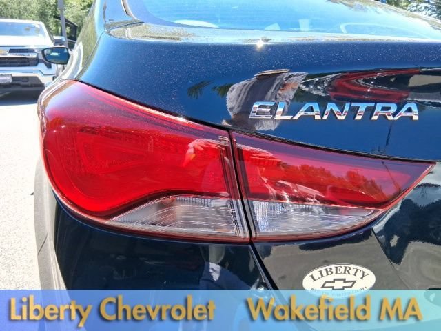 Used 2016  Hyundai SE image 15