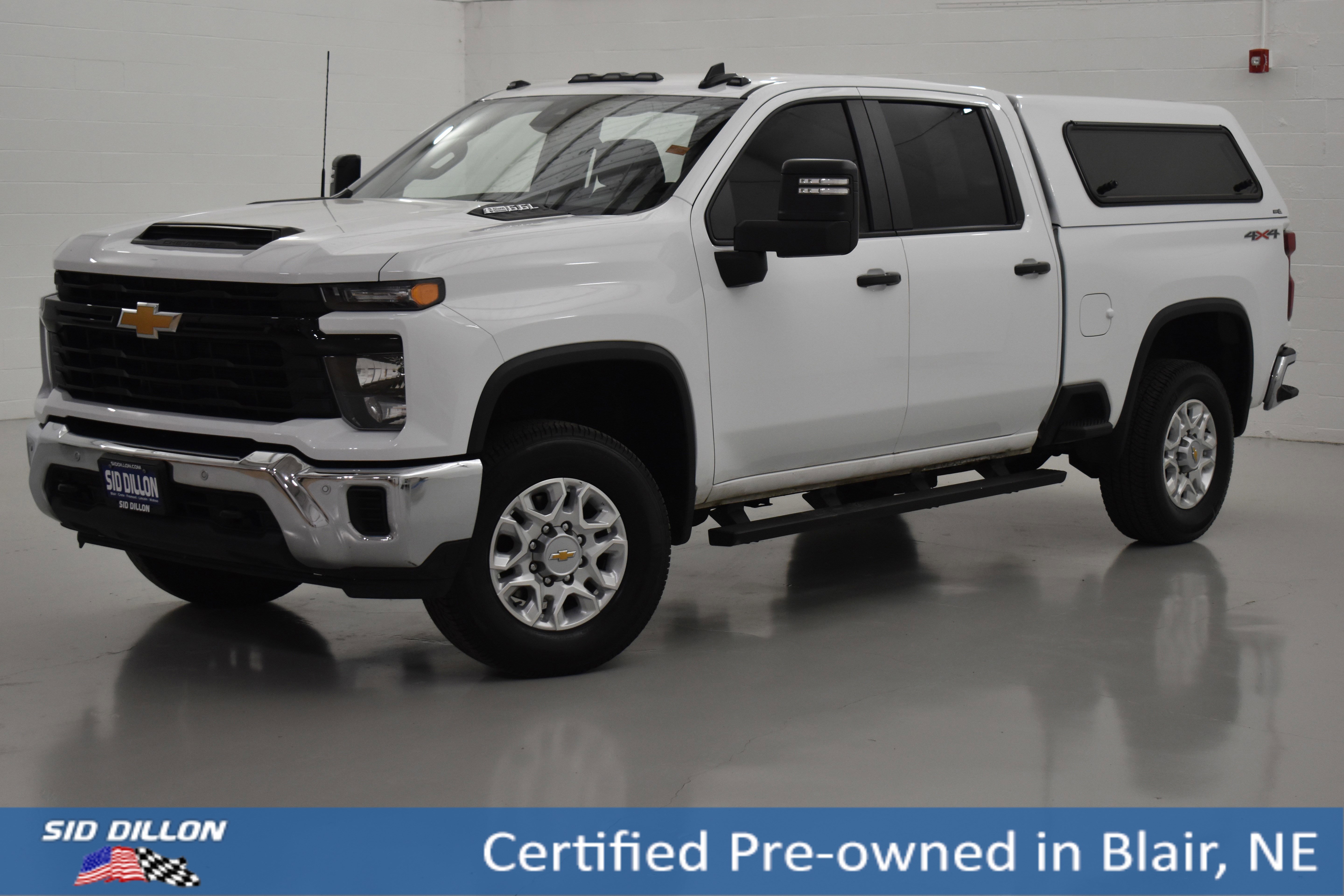2025 Chevrolet Silverado HD Work Truck 4WD Crew Cab Standard Box's photo