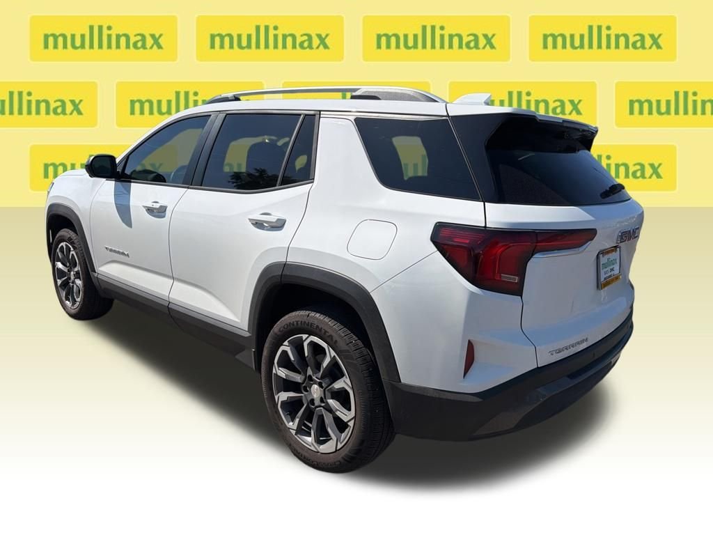 Used 2025 White GMC Elevation image 8